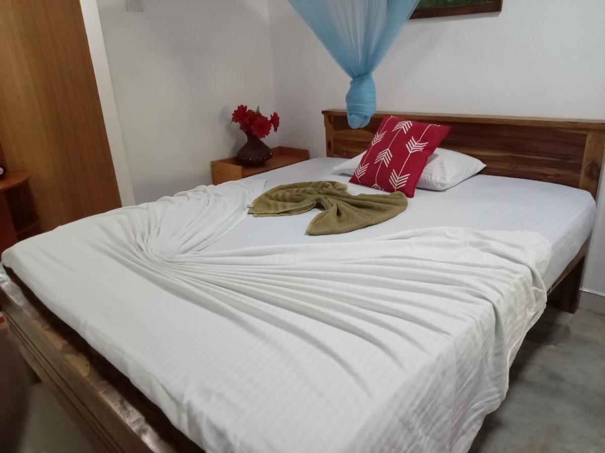 Lahiru Home Stay Sigiriya Exterior foto
